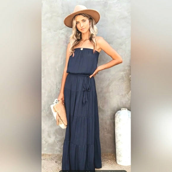 Dresses & Skirts - Strapless Maxi Dress